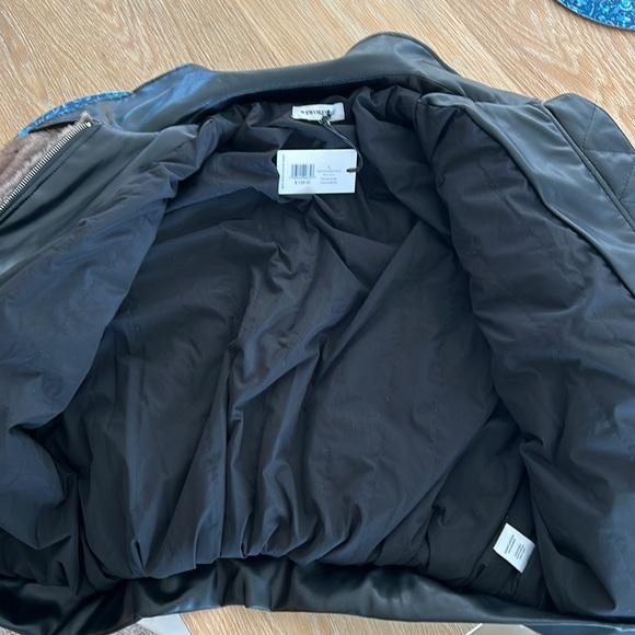 NWT WeWoreWhat faux fur bomber jacket, size Large. - Picture 11 of 11